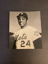  1972 WILLIE MAYS VINTAGE BLACK & WHITE PHOTO NM-MINT