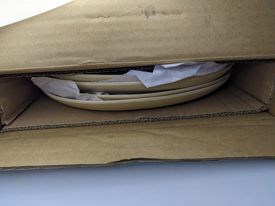 Quatro (4) pratos de jantar tonal de bambu para lareira e mão ~ NATURAL/CREME 11" - Imagem 3 de 4