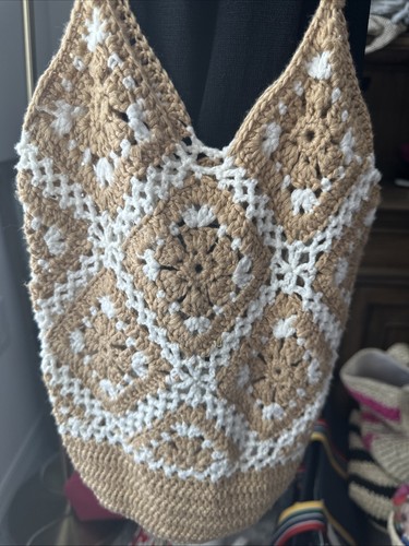 URBAN ORIGINALS Mini Sunflower crochet handmade tote bag - Sand Free S/H $79 - Picture 2 of 6