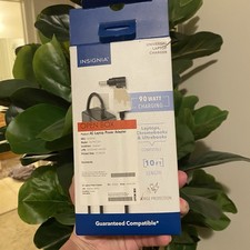 Insignia Universal Laptop Charger W Interchangeable Tips