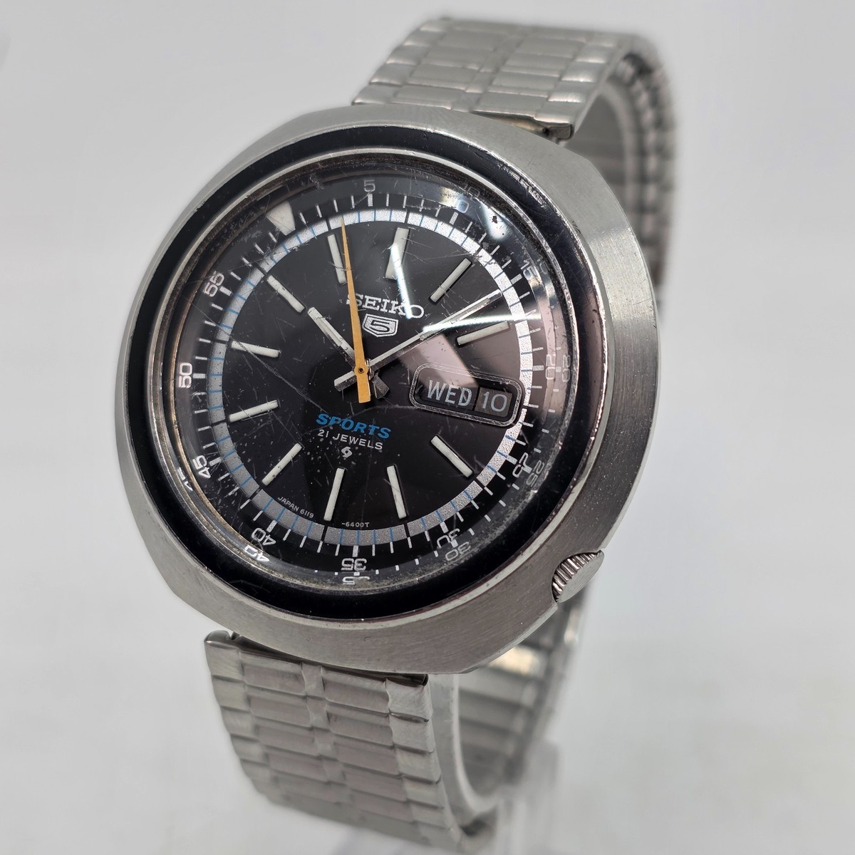 Seiko 6119-6400 UFO Saucer Vintage Oversized Mens Watch 43mm Black