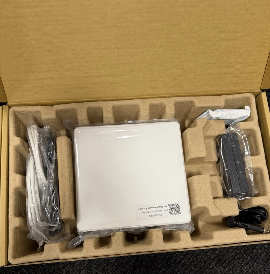 Dell EMC VMware Edge 640N DP/N 0H4T62 SD-WAN E42W Foto 4 de 4