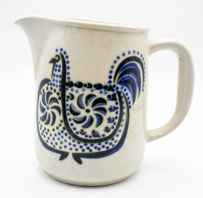  Arabia Finland ''Kukko'' (Rooster / Hen) blue and black pitcher