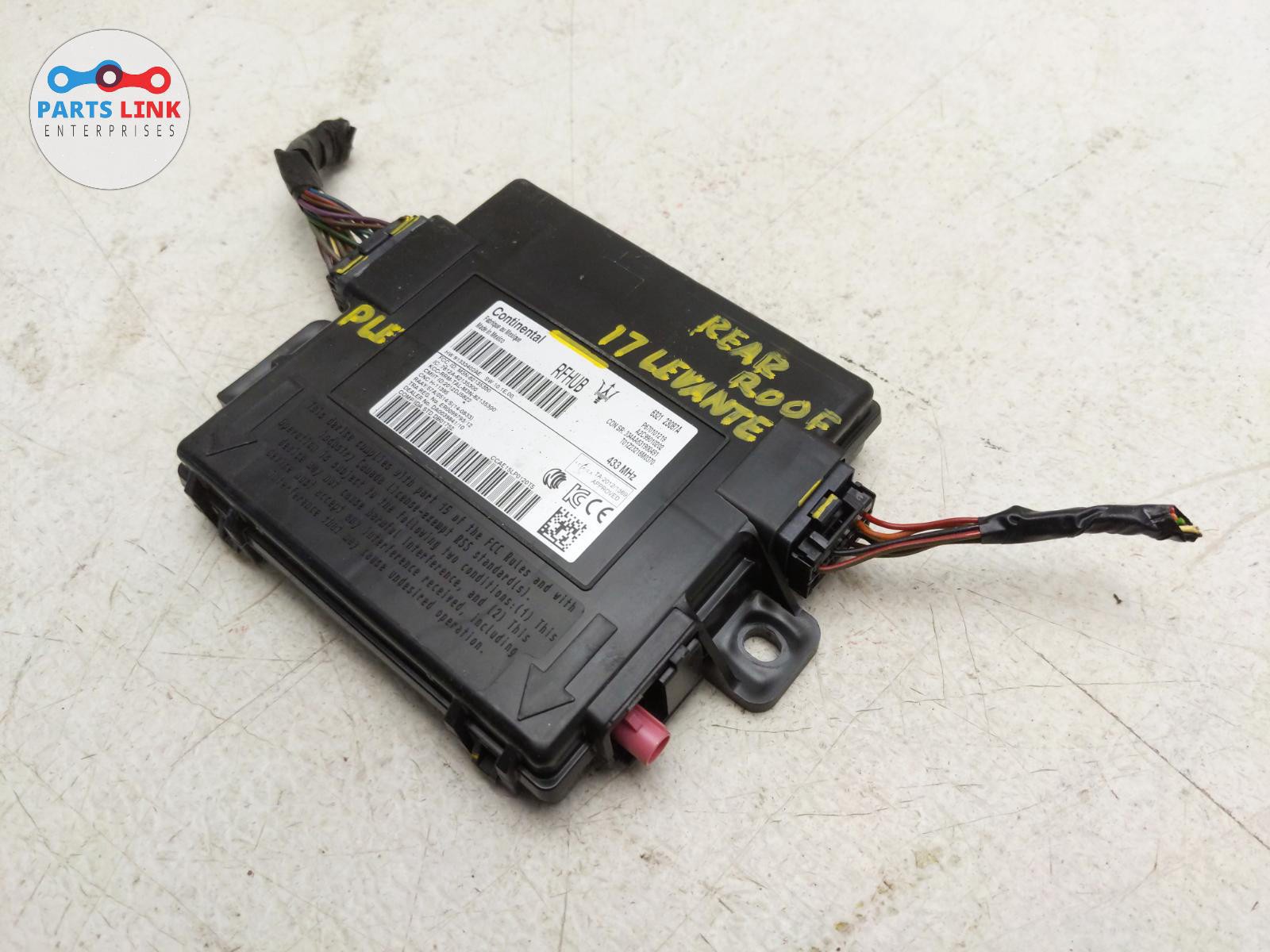 17-20 MASERATI LEVANTE REAR ROOF PASSIVE KEYLESS ENTRY START CONTROL MODULE M161