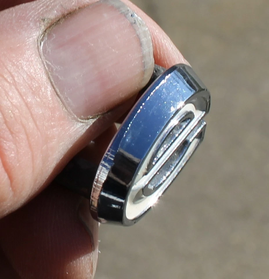 Nuevo de Lote Antiguo Pontiac Bonneville Estuche Inferior LETRA "e" Emblema 8750267 OEM GM Foto 4 de 4