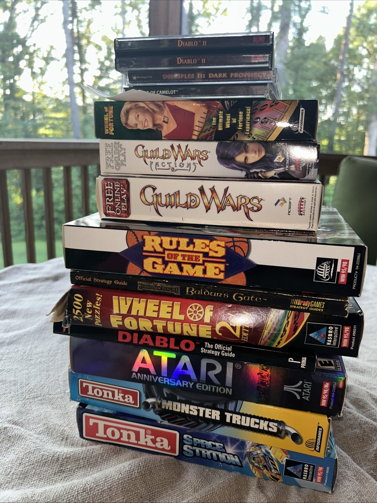 Autographs:  Wheel Of Fortune by Hasbro PC 2nd Edition + LOT Video Games