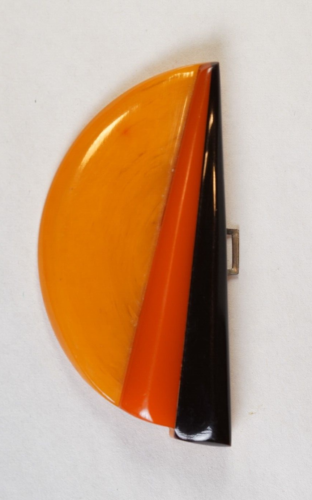 Bakelite Belt Buckle Butterscotch Swirl Art Deco One Half Vintage READ