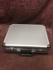 New aluminum Solo Fifth Avenue Attache Padded Briefcase Party Bar Insert