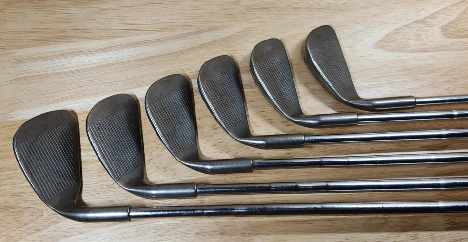 Juego de palos de golf PING EYE de hierro de punto negro patentado 1-SW para diestros de acero ZZ LITE Foto 4 de 4