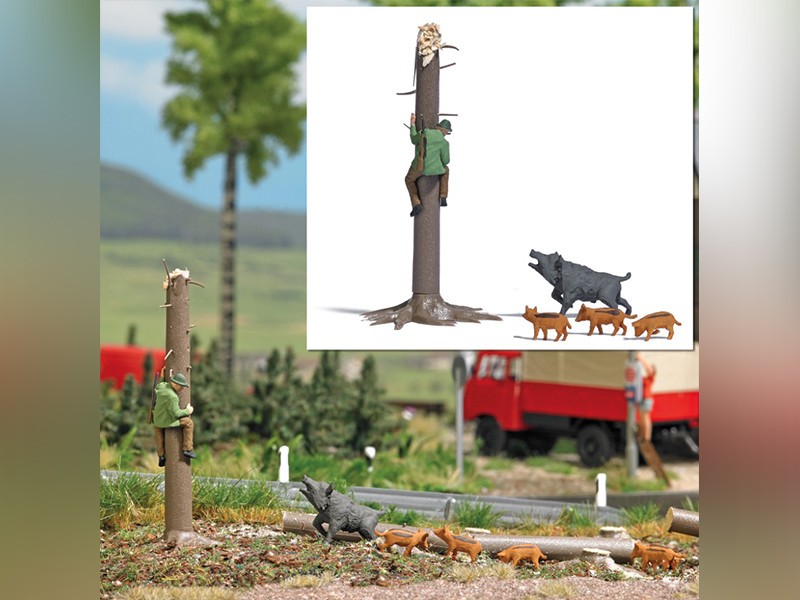 Figurine BUSCH 7958 Scène de sangliers qui chargent échelle HO 1/87 en plastique peint