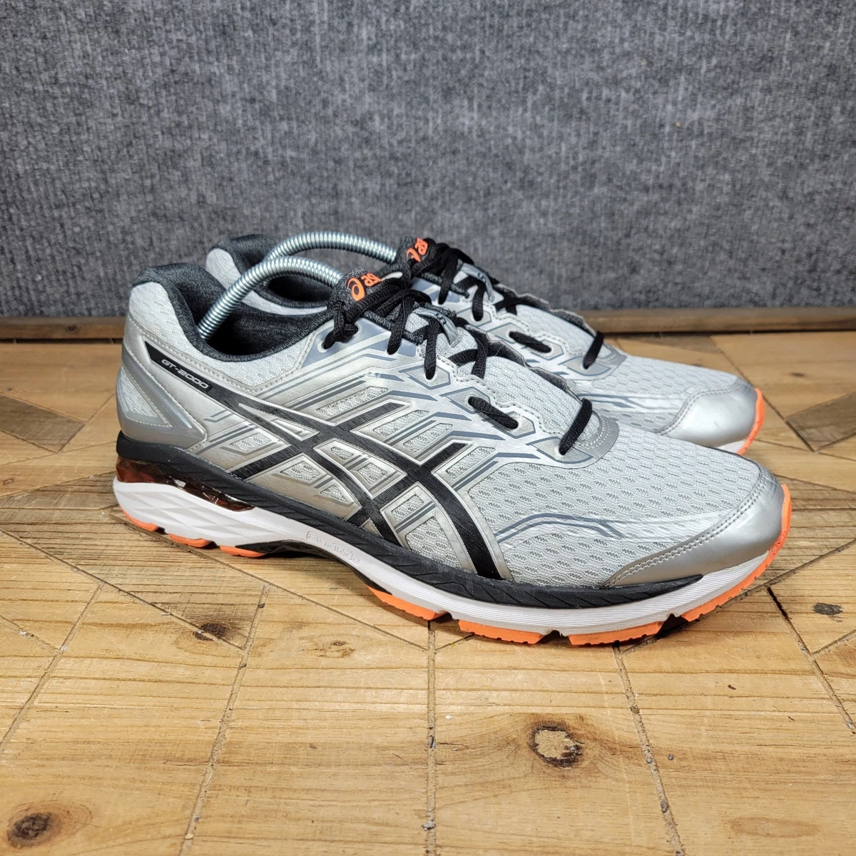 ASICS GT-2000 Black/Orange for Sale | Authenticity  display picture 1