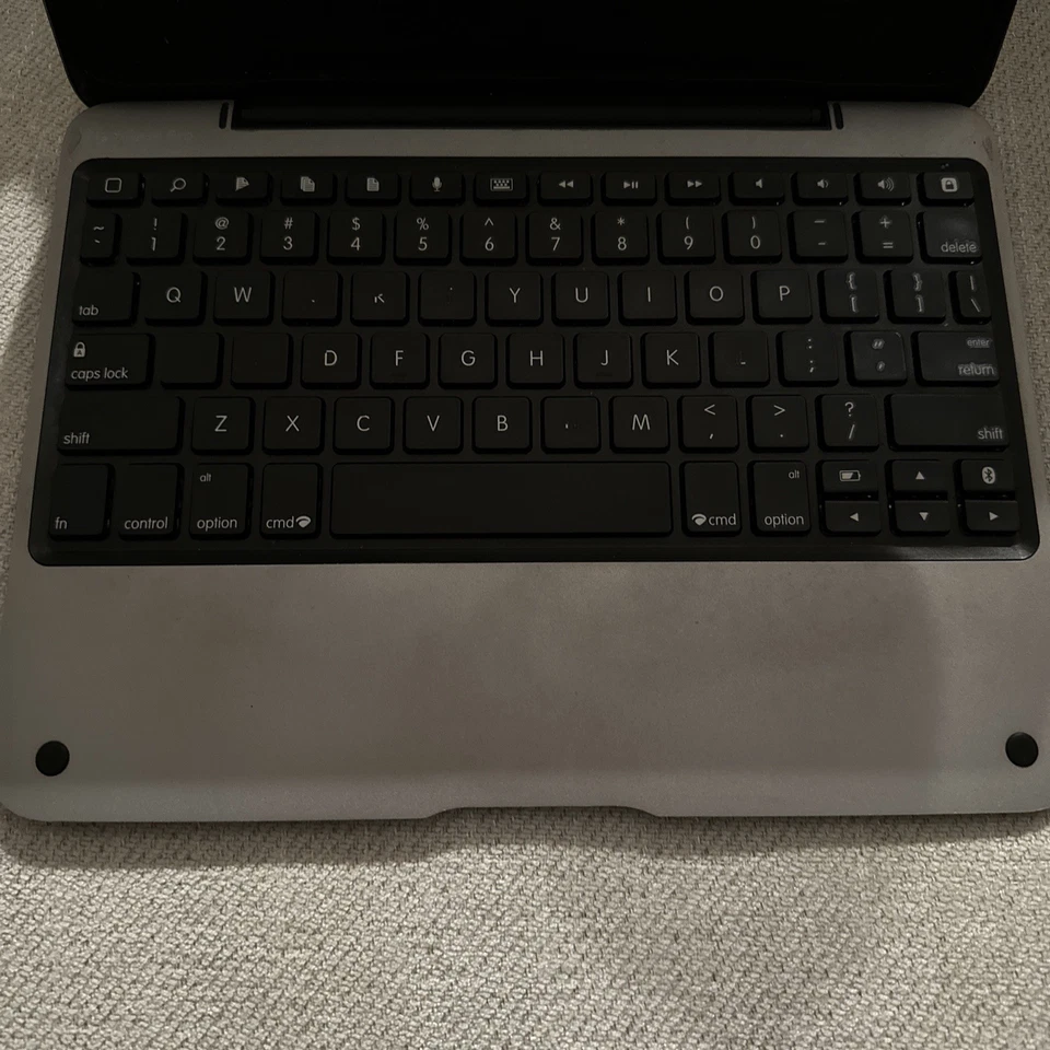 Clamcase - Image 2 of 2