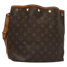 LOUIS VUITTON Monogram Petit Noe Shoulder Bag M42226 LV Auth yk19001