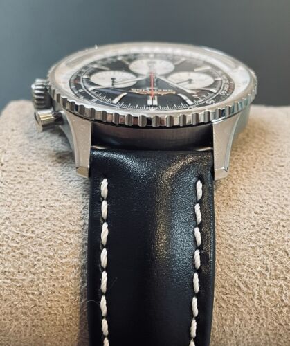 Breitling Navitimer B01 Chronograph 43 - Picture 5 of 11