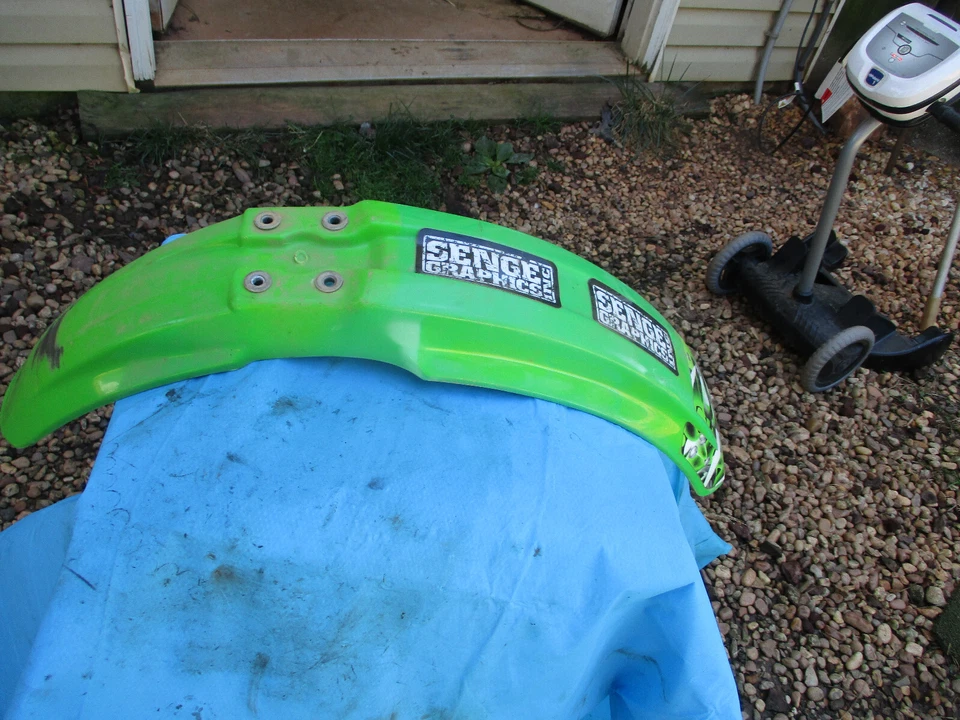 Guardabarros delantero Kawasaki KX125 2001 Foto 2 de 4