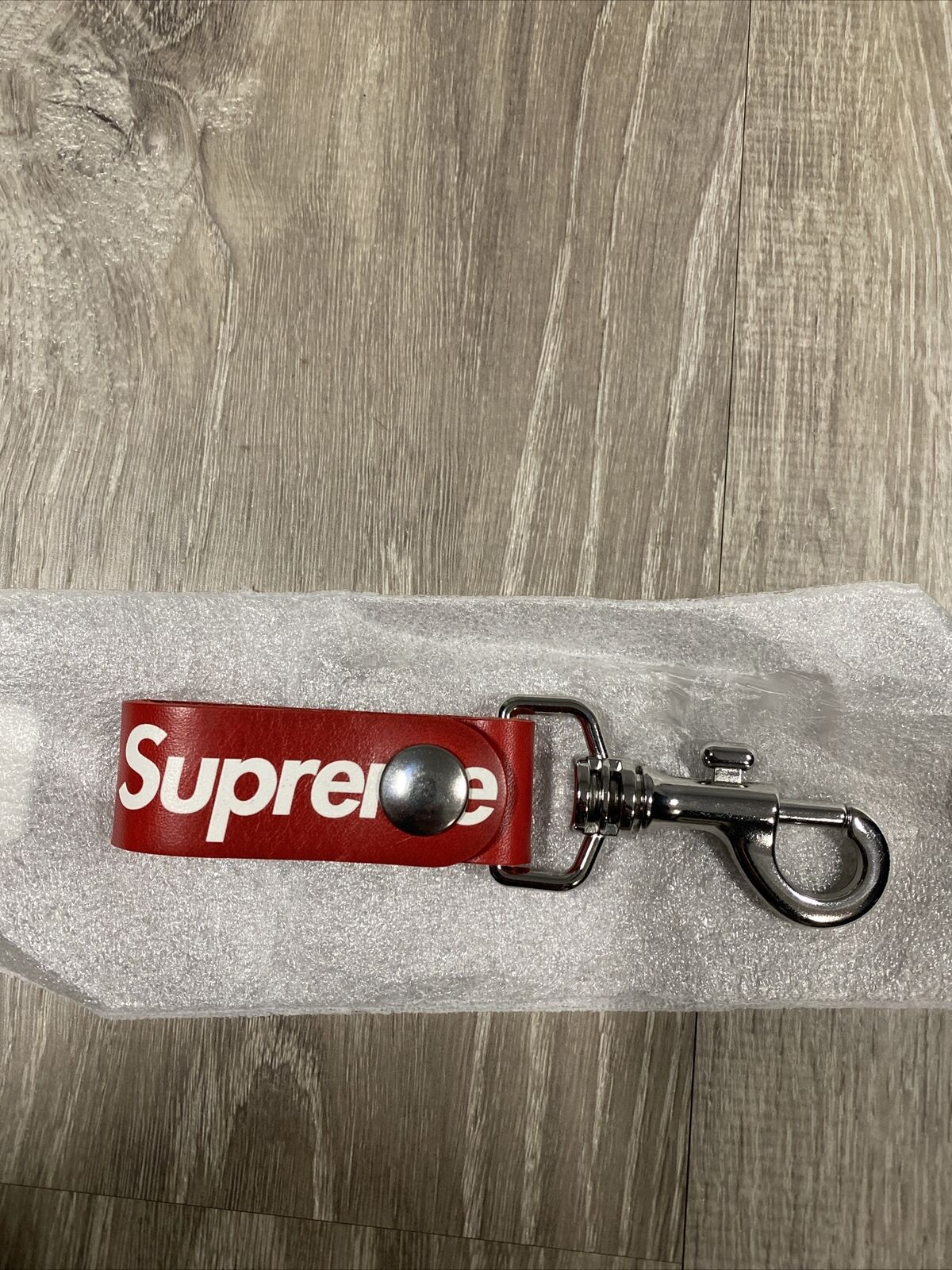 Supreme Red Box Logo Leather Key Loop Keychain FW21 DS 