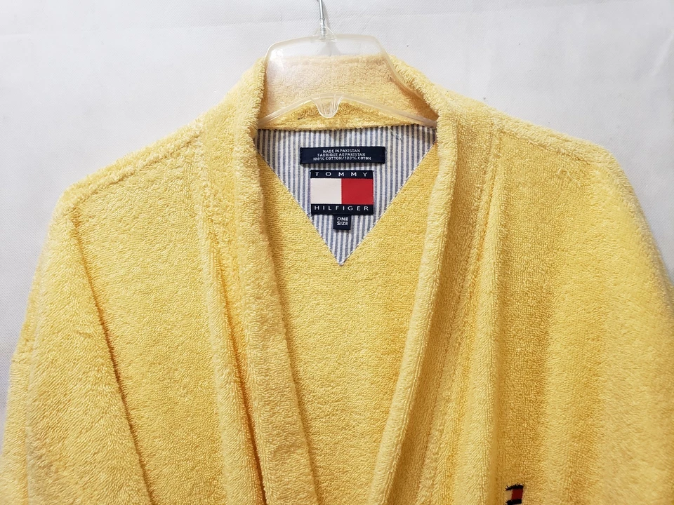 Bata Tommy Hilfiger - Bata de baño de felpa talla única amarilla para hombre - Cresta Spa Lounge Foto 2 de 4