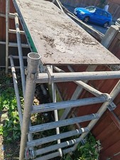 Aluminium scaffold tower
