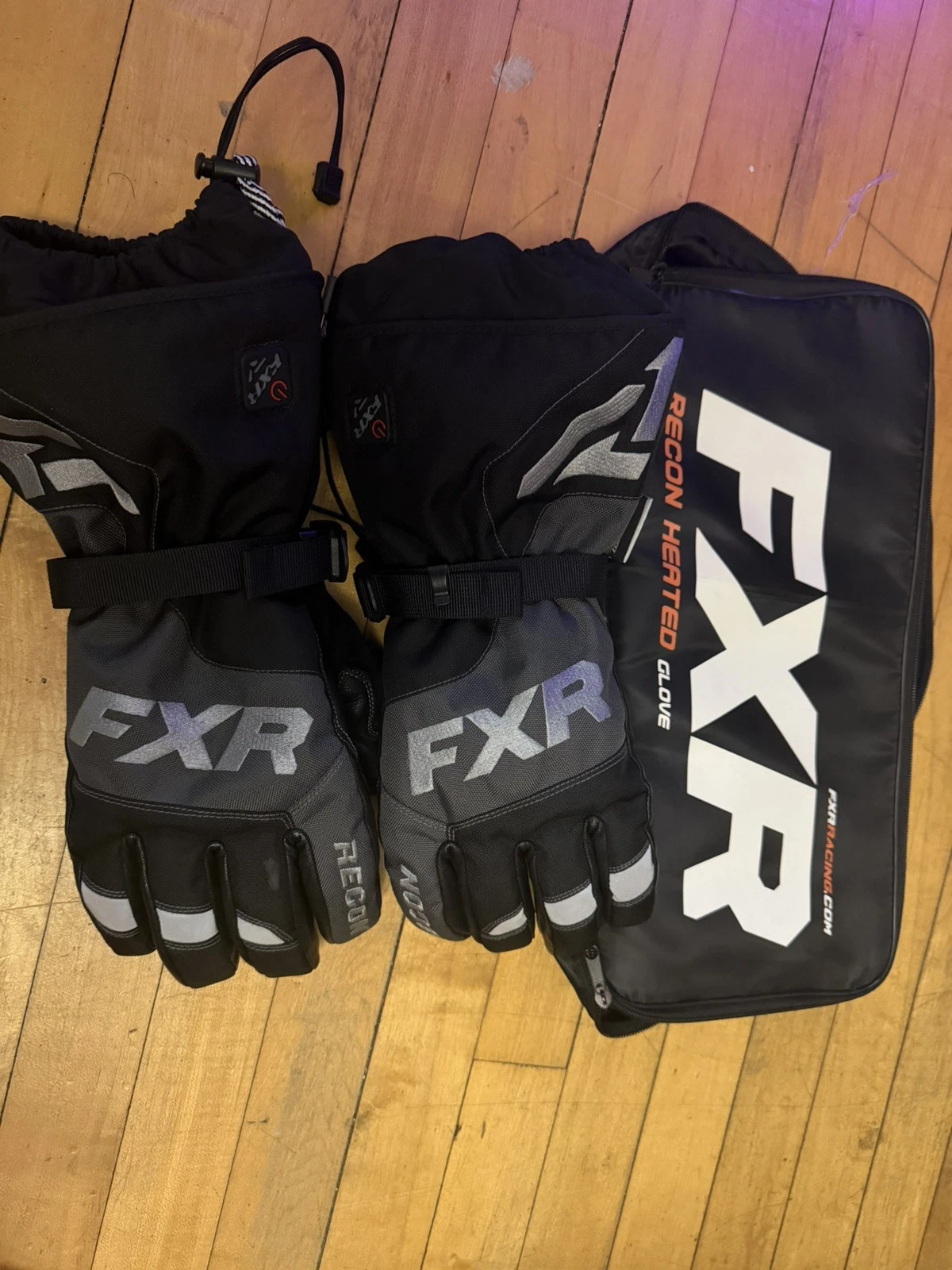 FXR Heated Recon Mens Snow Gloves Black - XL - Winter Snow Mobile - Motorcycle
Opens in a new window