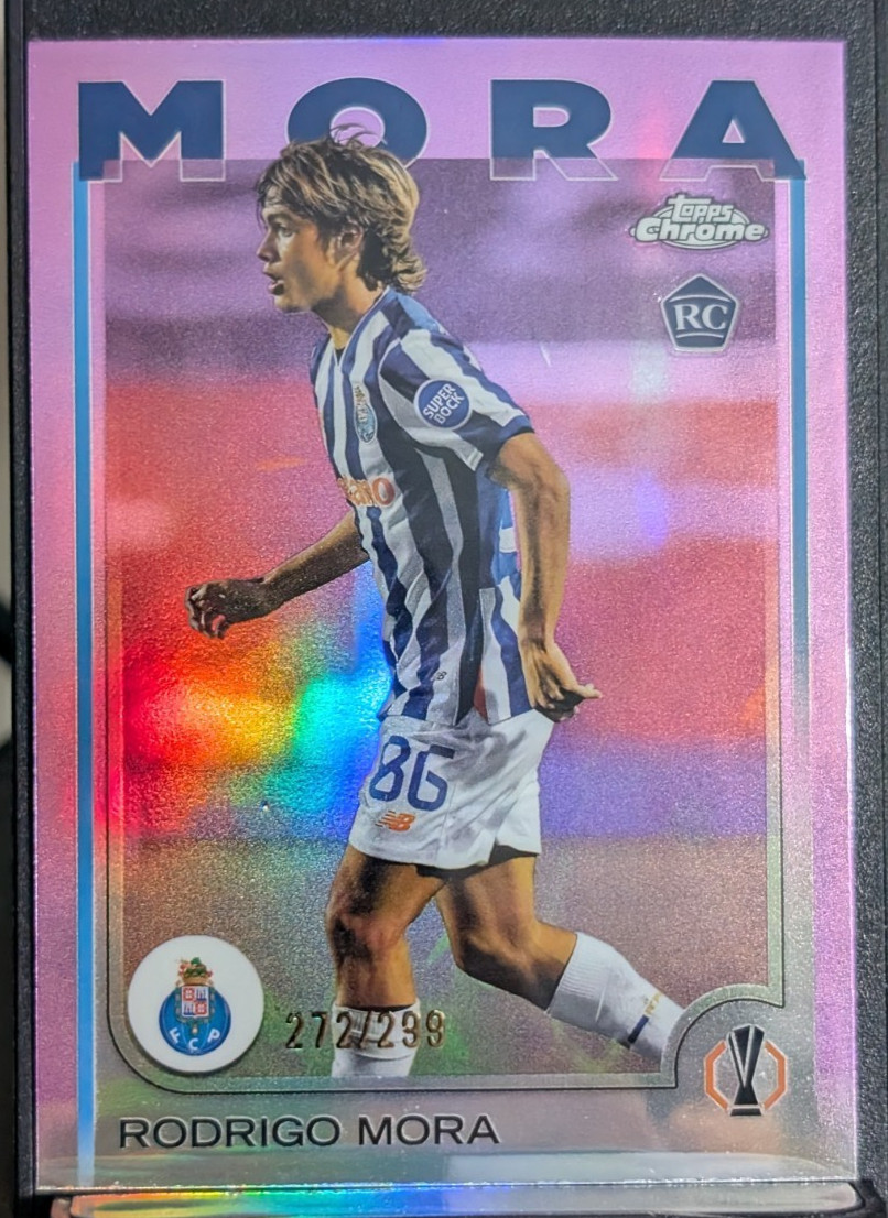 Rodrigo Mora Violet Refractor #137 2024 Topps Chrome UEFA /299 Porto Portugal