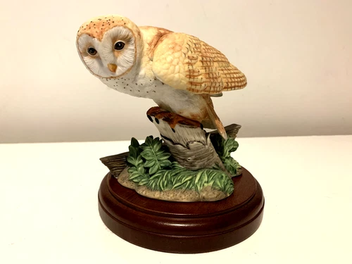 Brooks & Bentley American Barn Owl Figurine on Plinth Height 12cm