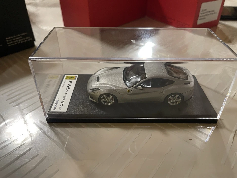 Look Smart Ferrari F12 Berlinetta Geneva Motor Show 2012 LS397B - Immagine 2 di 4