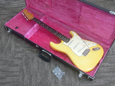 Stratocaster 1986年製 Fender japanフジゲン 1986 Fender Japan ST62-115 VWH Fujigen Japan Vintage Free Shipping