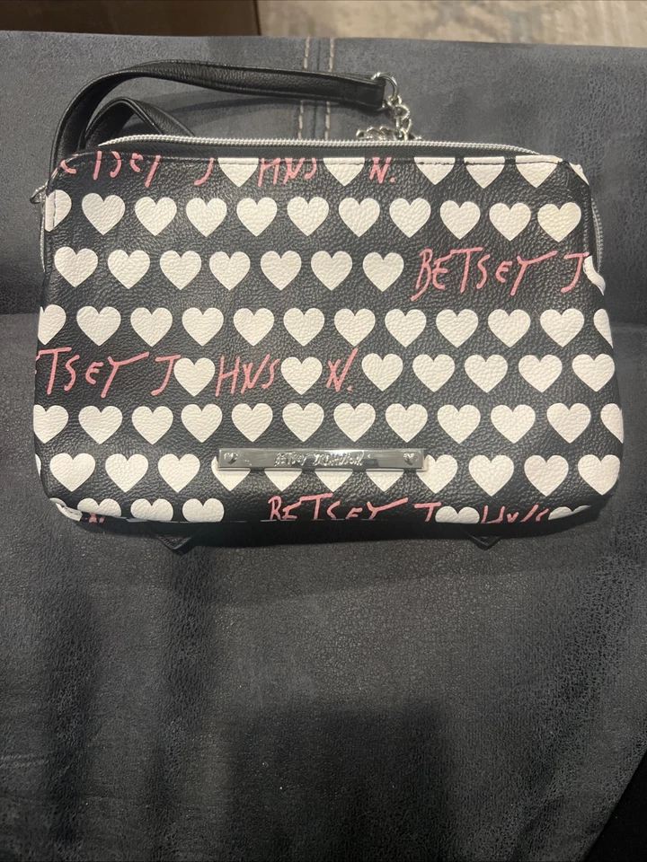 BOLSO BANDOLERA BETSEY JOHNSON Corazón Blanco y Negro BOLSO MONEDERO Borde Rosa Foto 4 de 4