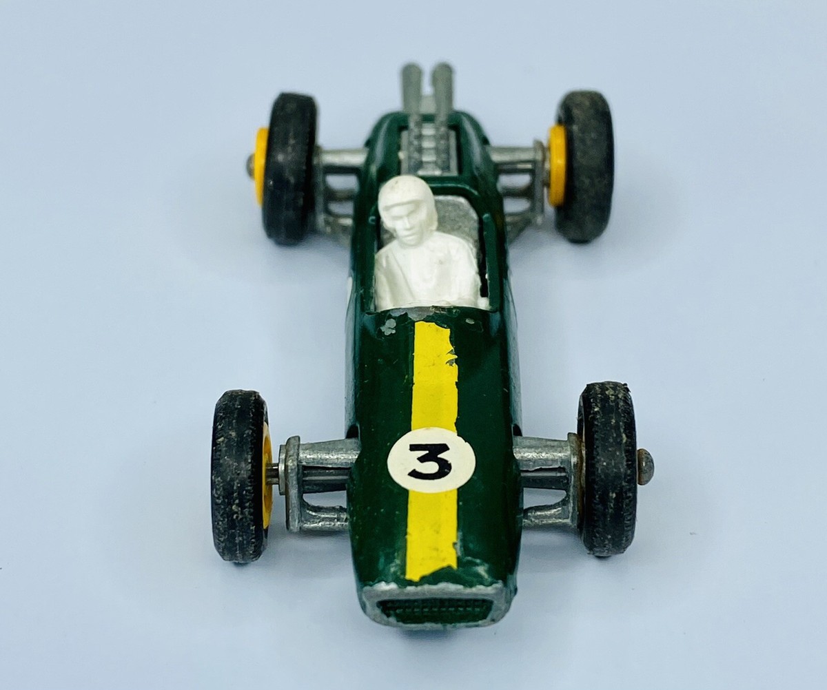 MATCHBOX LESNEY 19 LOTUS RACING CAR comme neuf en