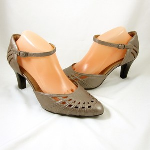 clarks shoes with ankle strap