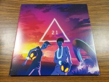 Martin Garrix Maejor - AREA21  - Greatest Hits LP Vinyl - Cosmic Blue -EXCELLENT