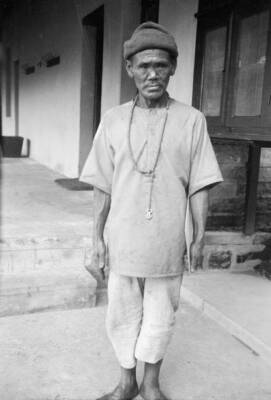 Gangtok bungalow Keeper India 30 May 1935 Mount Everest Expedition .. Old Photo
