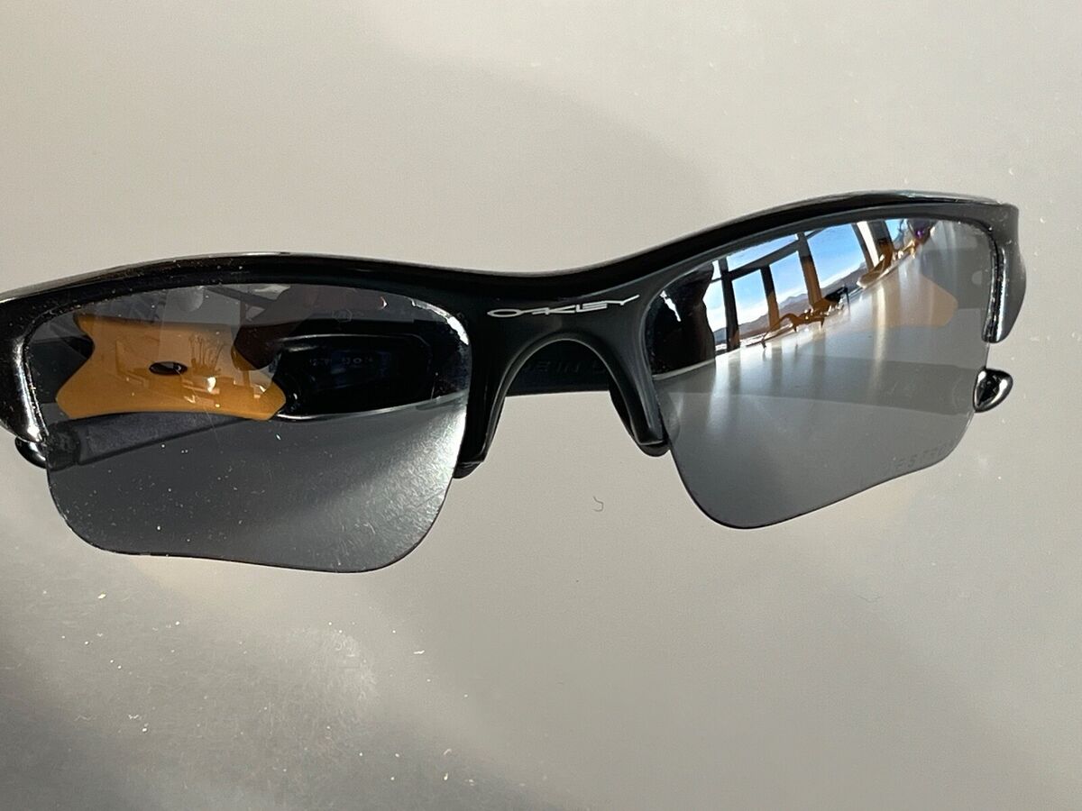 Oakley Flak Jacket-Lance armstrong 'LIVESTRONG' edition | eBay Oakley Flak Jacket-Lance armstrong 'LIVESTRONG' edition | eBay