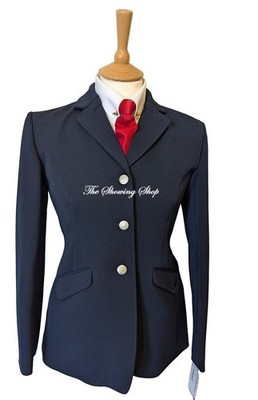 NEU MIT ETIKETT MAIDS EQUETECH JUNIOR MEDLEY MARINEBLAU SHELL SHOW/WETTKAMPF JACKE GRÖSSE 34