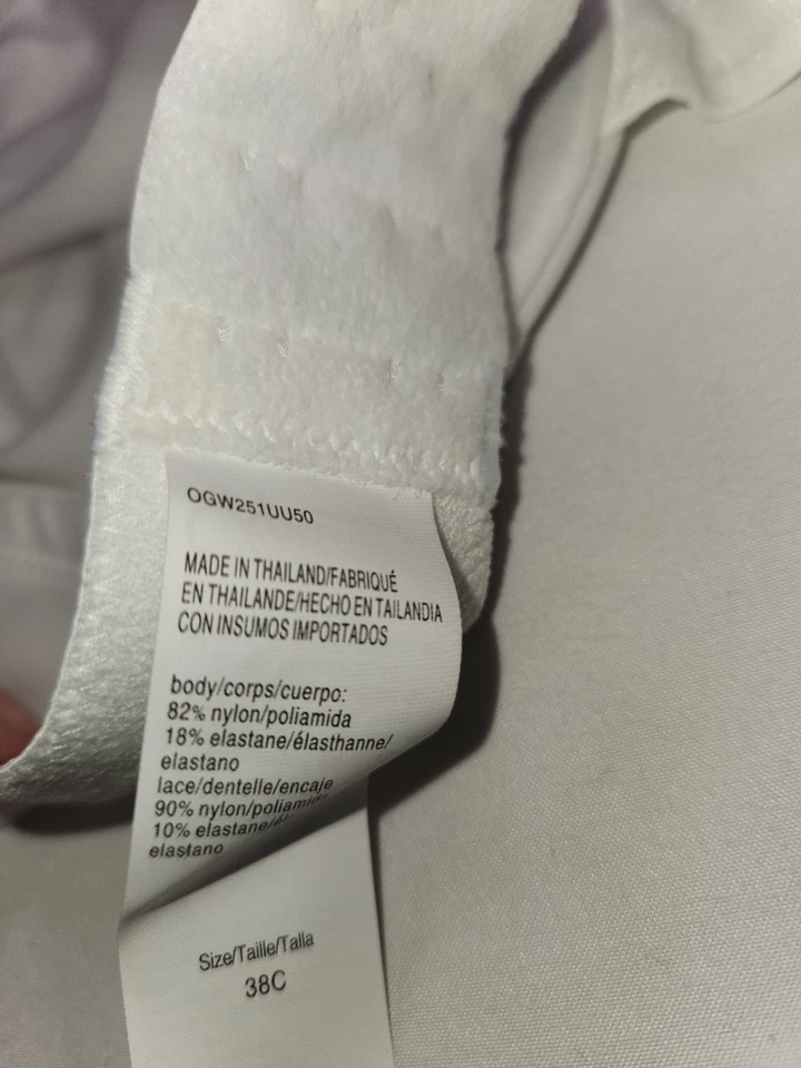 OLGA Luxury Lift Full Coverage Underwire Bra  OGW251UU50004 WHITE 38C NWT B358 - Image 3 of 3