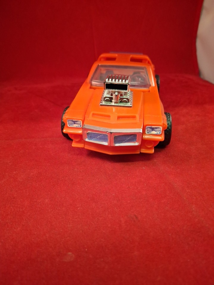 Vintage Kenner M.A.S.K. Stinger w/ Bruno Sheppard NEAR