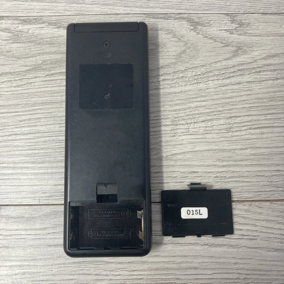 Hitachi CLU-600PR VCR TV Remote for 27AX1 27AX1B 27KX1 27KX2 27KX3 27KX6 27KX8 - Image 4 of 4