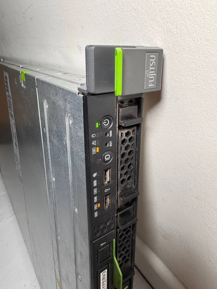 Fujitsu Primergy RX200 S7 SAS 1U Rack Server (Hard Drives Removed), Free UK P&P - Image 4 of 4
