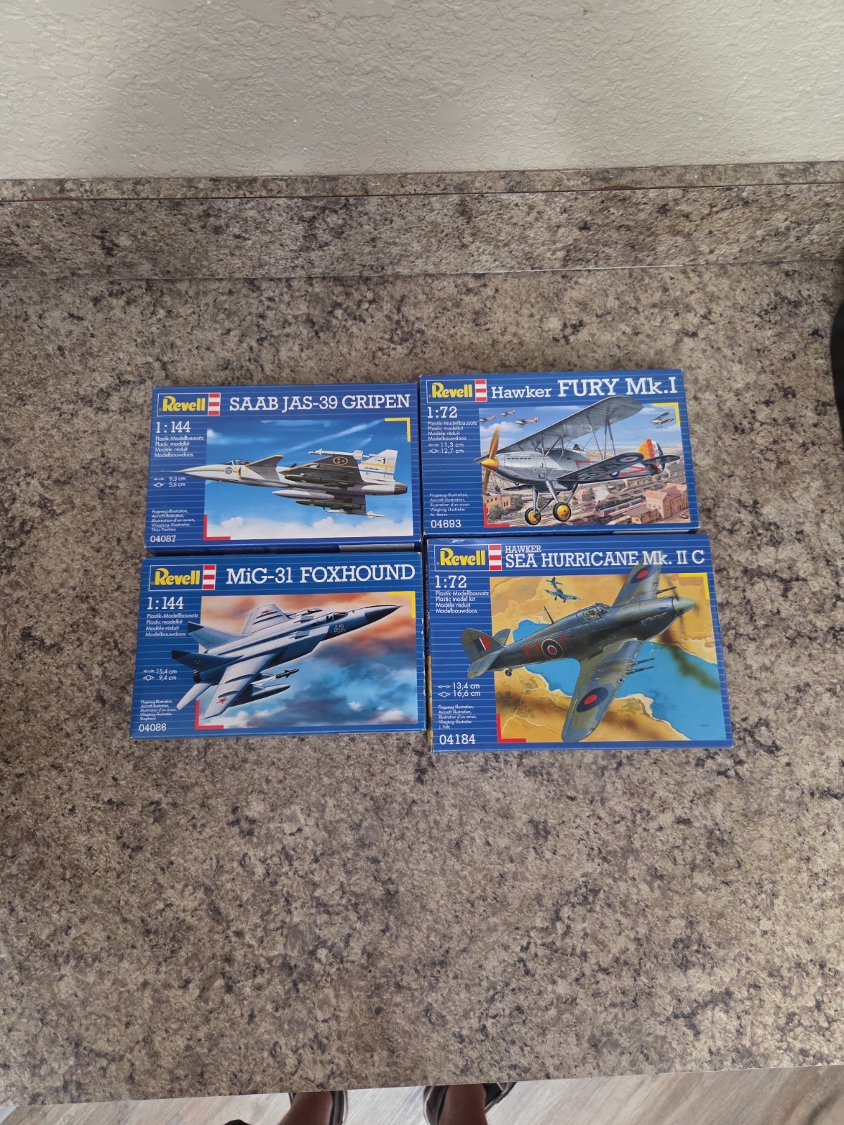 Revell Lot Of 4 Model Airplanes