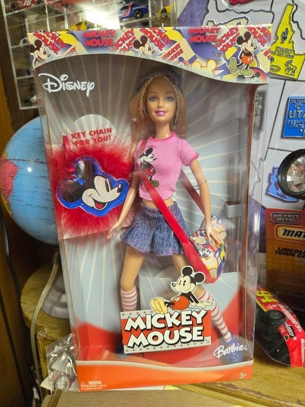 Disney Mattel Mickey Mouse Barbie Doll 2004 H6468 NRFB