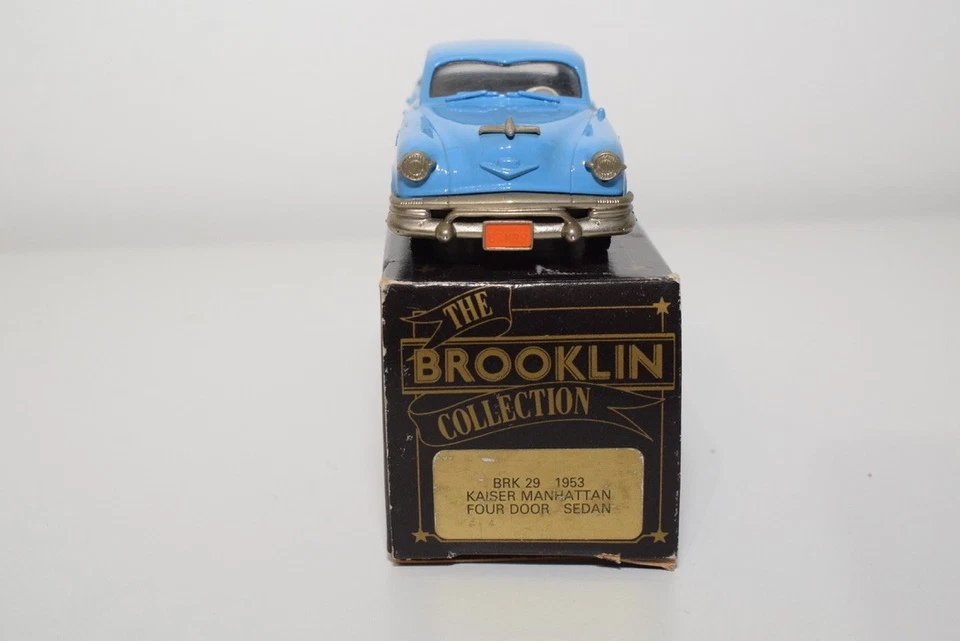 B85 1:43 BROOKLIN BRK29 BRK 29 KAISER MANHATTAN QUATTRO PORTE BERLINA 1953 BL... - Immagine 4 di 4