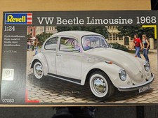 07083 Revell 1:24 Scale VW Beetle Limousine 1968