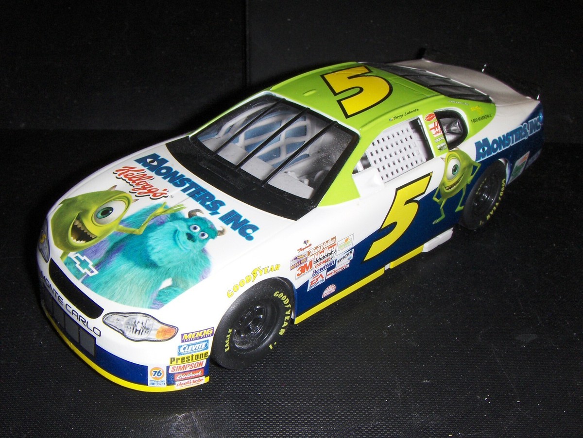 Hot Wheels NASCAR 1:24 Diecast Terry Labonte #5 Monsters Inc. 2002