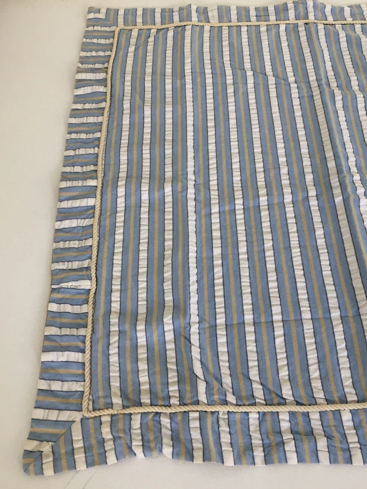 JC Penney Euro Almohada Falsa Azul Blanco Bronceado Rayas 25" Cuadrado Cierre Botón Foto 2 de 4