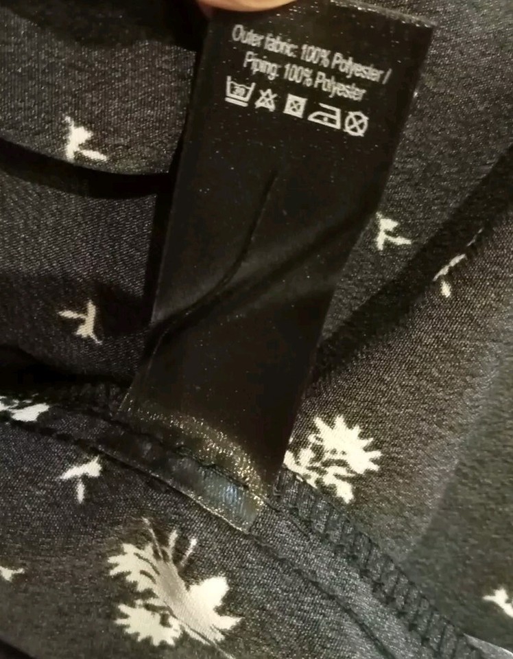 Ladies Black/White Floral Long Sleeved Western Style/Cowboy