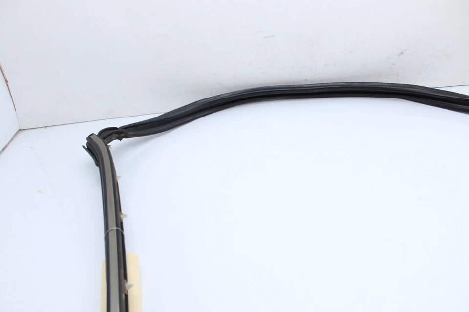 97-04 MERCEDES-BENZ SLK230 PARABRISAS DELANTERO GOMA SELLO MOLDURA Q1095 Foto 4 de 4