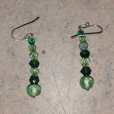 Green Glass Beaded Dangle Drop Earrings Round Beads Hook Closure Silver