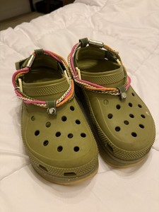 GREEN CLOGHING PEACE JKT 22-23 【L】　ピース Disha Crocs Classic Hiker Peace Out Green Crocs™ Hiker Xscape