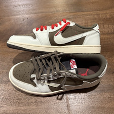 Nike Air Jordan 1 Low OG x Travis Scott Rever...
