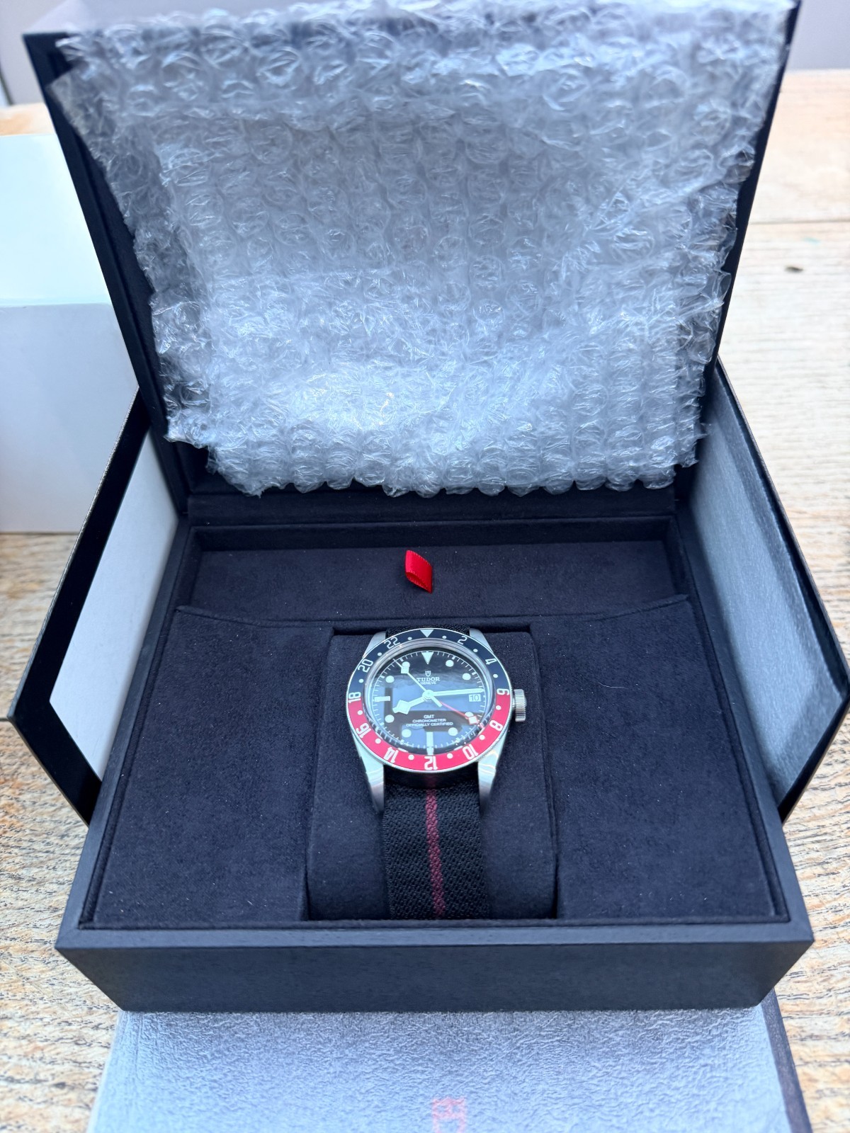 Tudor Black Bay GMT Pepsi  never worn  Box&Paper M79830RB-0003 2019..read